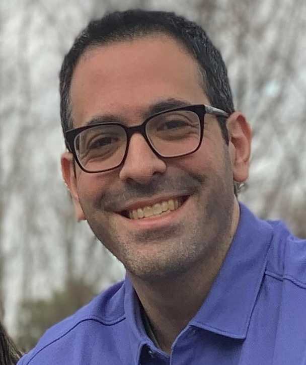 Leor Kweller's headshot